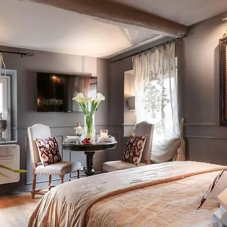 Apartment The Palatial Charming & Luxury 1 Bdr